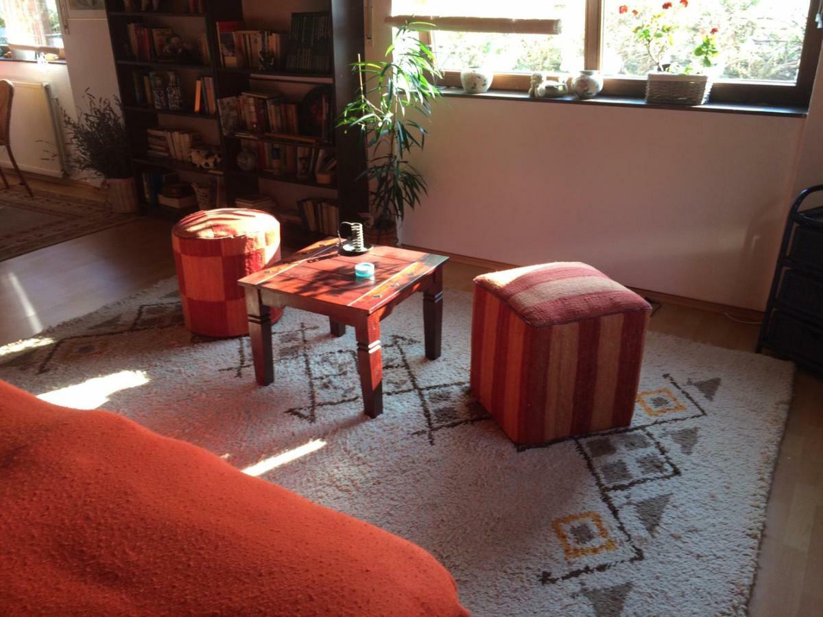 Schones Zimmer In Gimmeldingen/ Konigsbach Neustadt an der Weinstraße Buitenkant foto
