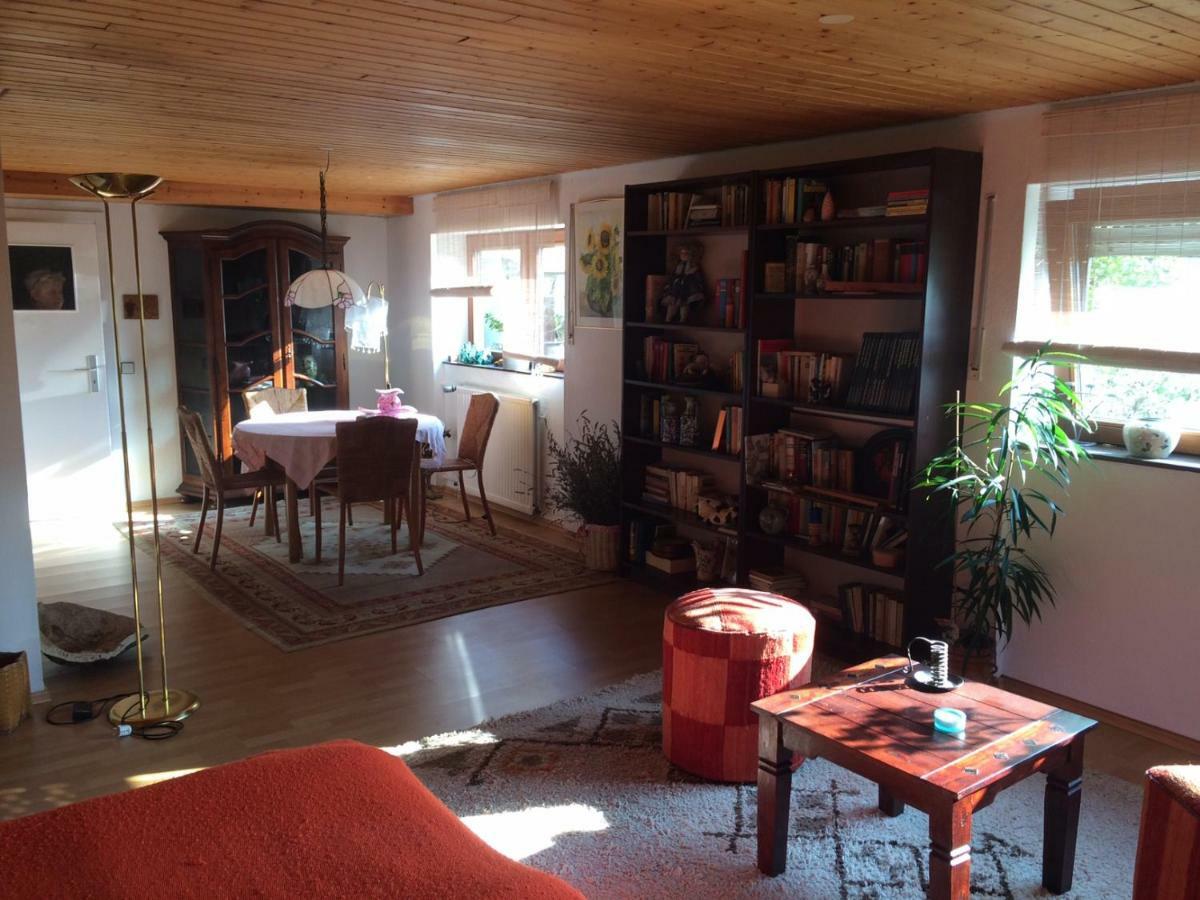 Schones Zimmer In Gimmeldingen/ Konigsbach Neustadt an der Weinstraße Buitenkant foto